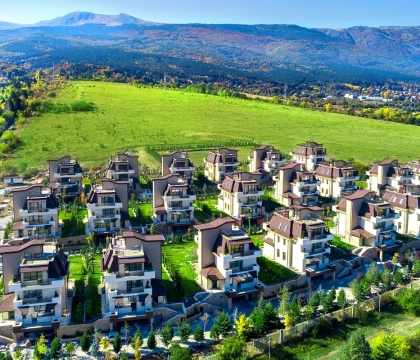 Maxi Sequoia Compound Bird View