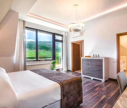 Maxi Sequoia Bedroom Floor 3