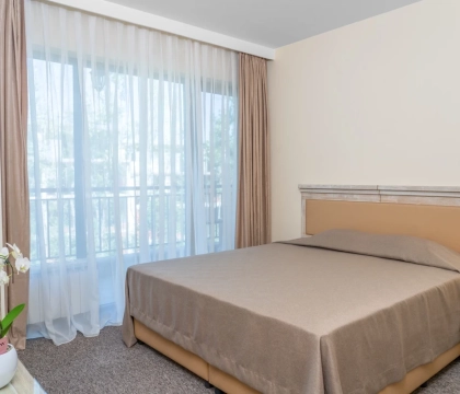 26_17_Bedroom2