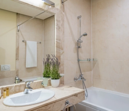 26_17_Bathroom
