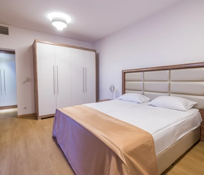 39_4_Bedroom4