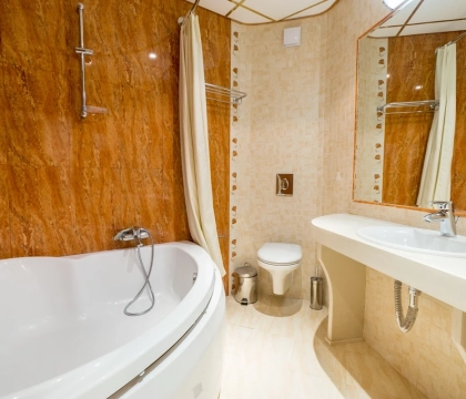 39_4_GuestBathroom