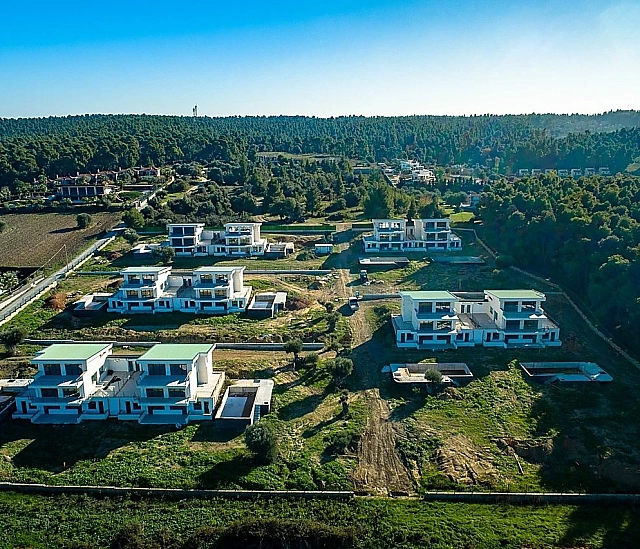 Maxi Sani Villas