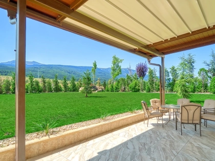 Свободна Къща в Комплекс Макси Секвоя