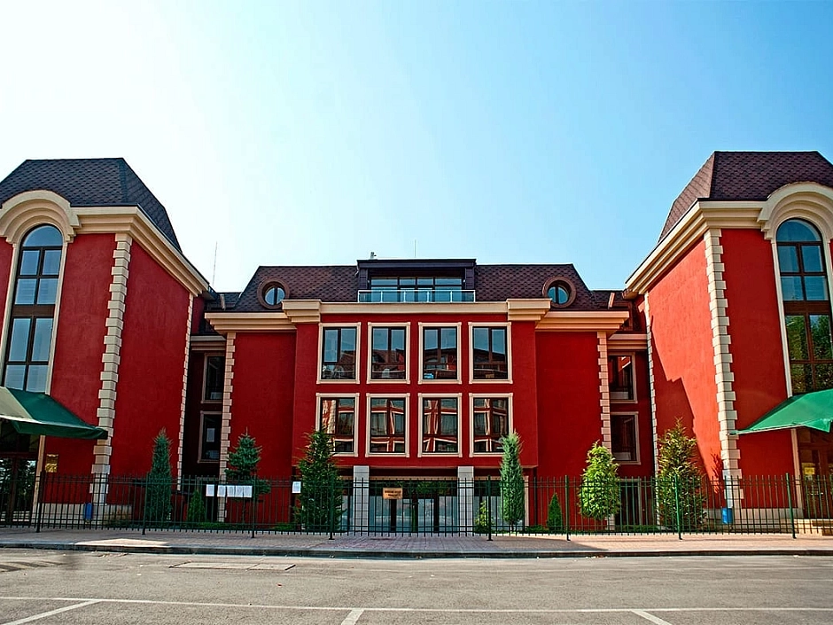 French School Gate