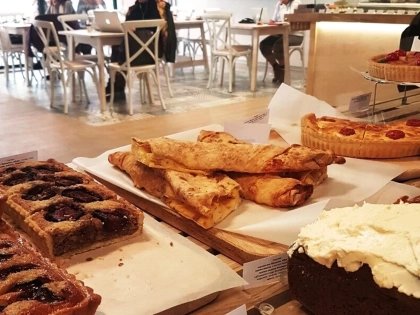 Bakery - 100 Grams of Sweets